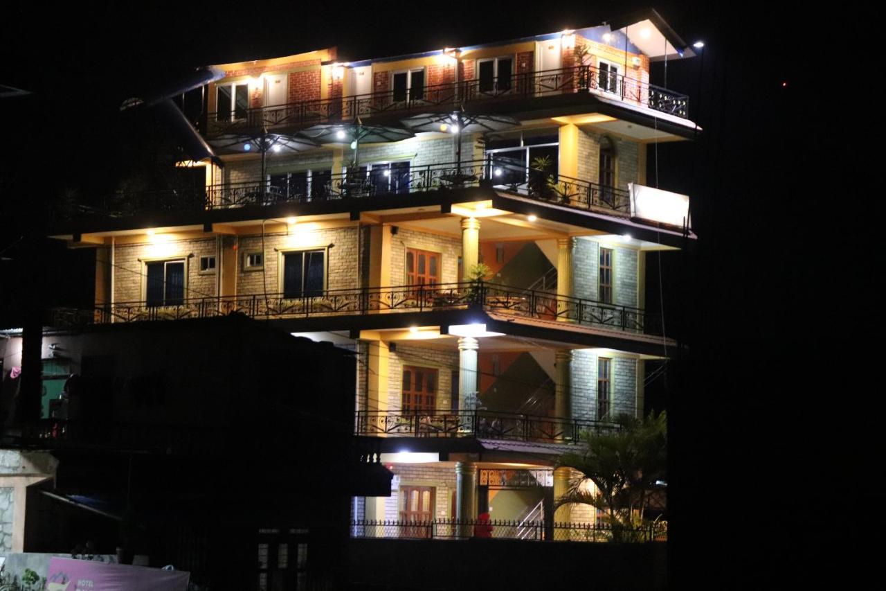 Hotel Young'S Stupa Ranipauwa ภายนอก รูปภาพ